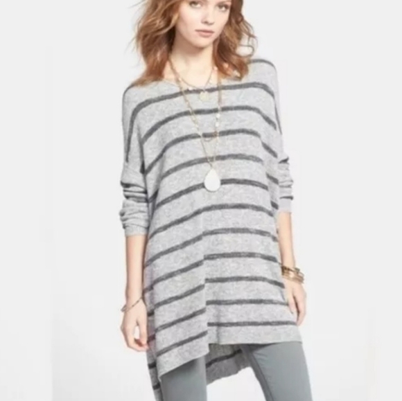 Free People Sweaters - Free People Gray Striped Tunic Sweater XS